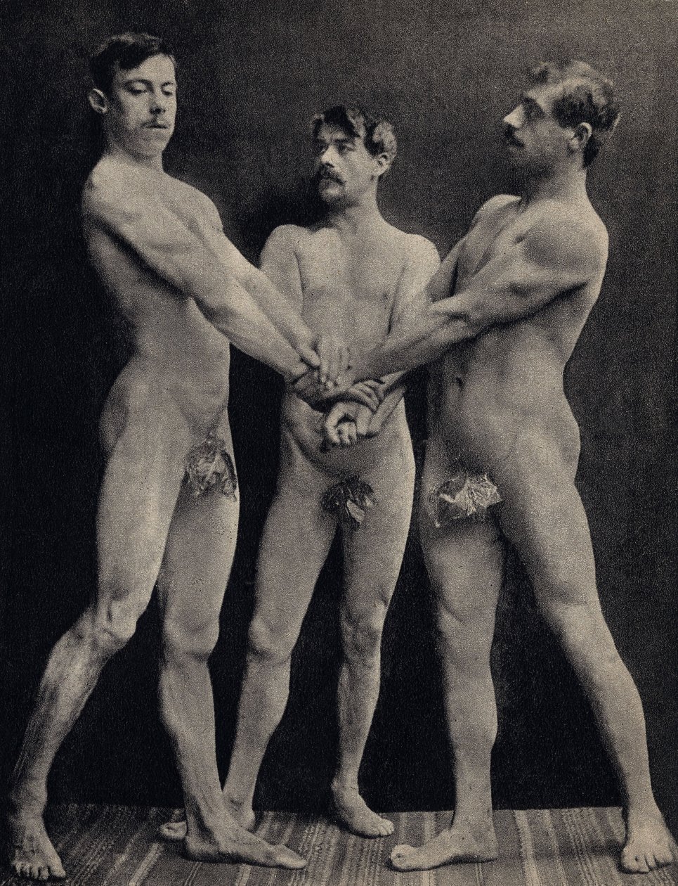 Der Schwur der Horatier, drei nackte Männer leisten den Schwur. Fotografie, späte 19. Jahrhundert, Paris. Sammlung Selva von Unknown photographer