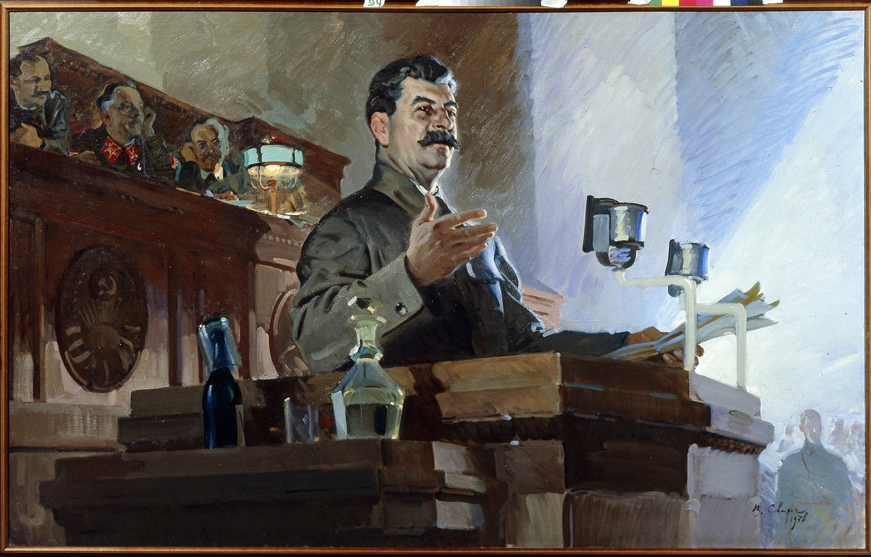 Joseph Stalin definiert die sowjetische Verfassung neu beim 8. außerordentlichen Kongress der Sowjets am 5. Dezember 1936. Wjatscheslaw Molotow ist im Hintergrund zu sehen von Vasily Semyonovich Svarog