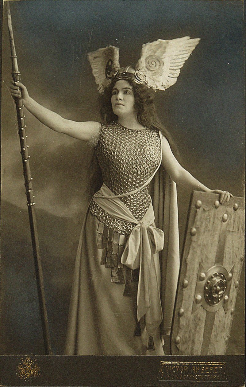 Madame Charles Cahier als Brünnhilde in Die Walküre von Victor Angerer