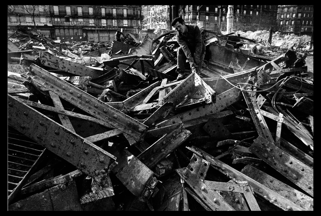 Abriss des Zentralmarktes in Paris, im August 1971 (s/w Foto) von Victor Baltard