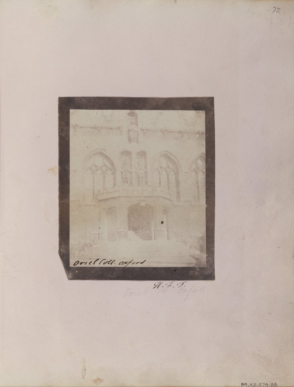 Die Veranda im vorderen Hof des Oriel College, Oxford von William Henry Fox Talbot