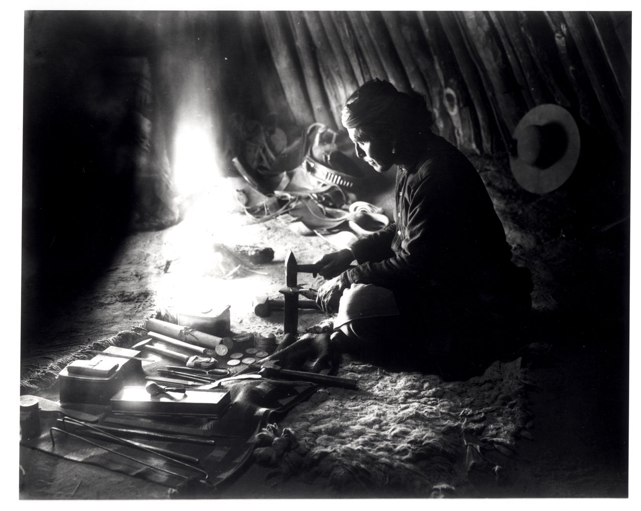 Navaho-Silberschmied, ca. 1915 von William Carpenter
