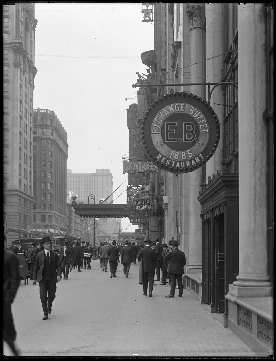 Exchange Buffet Schild bei 220 W. 42nd Street, New York City, 2. Mai 1916 von William Davis Hassler