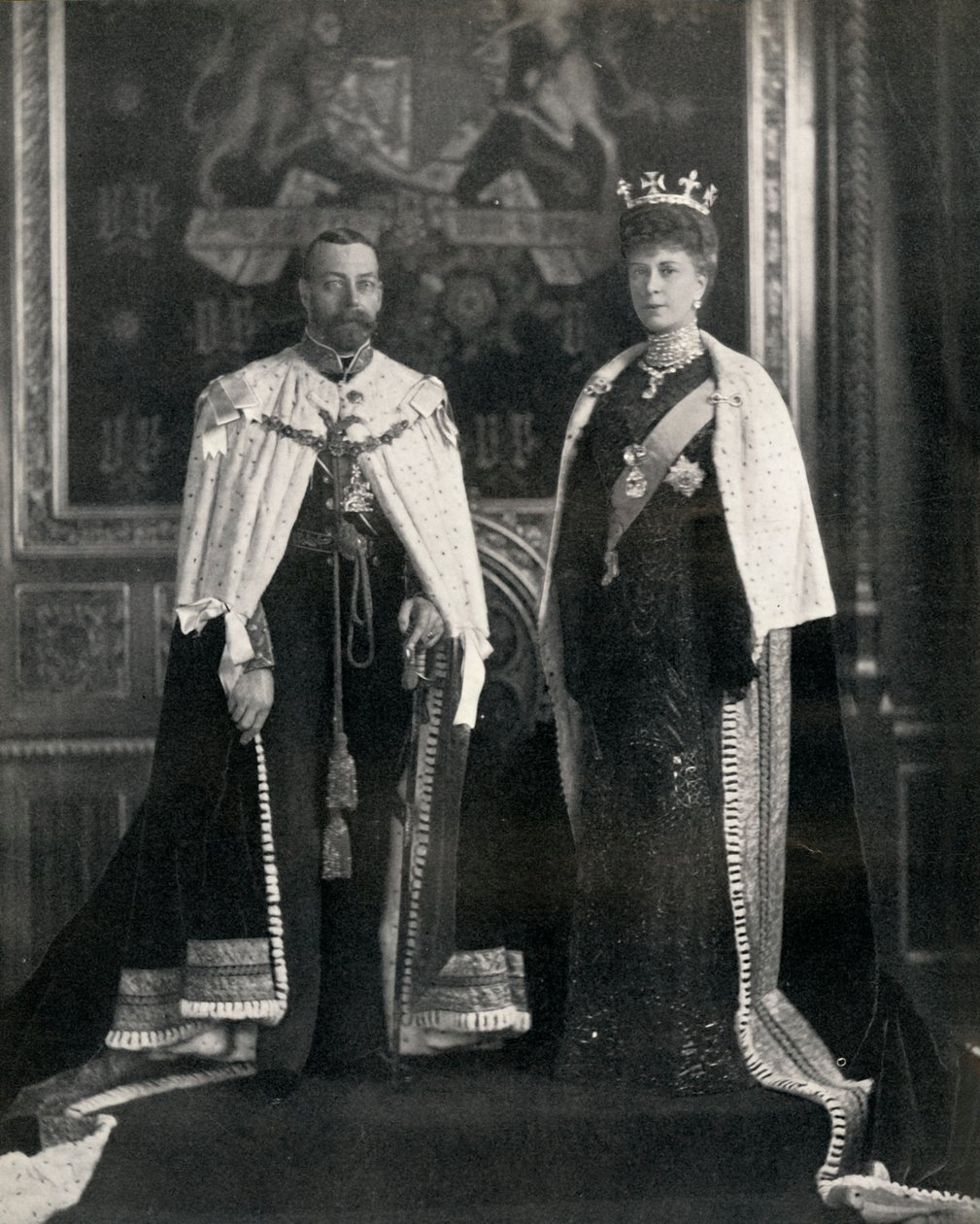 König Georg V. und Königin Mary bei ihrer ersten Parlamentseröffnung, 6. Februar 1911, 1951 von William and Daniel Downey
