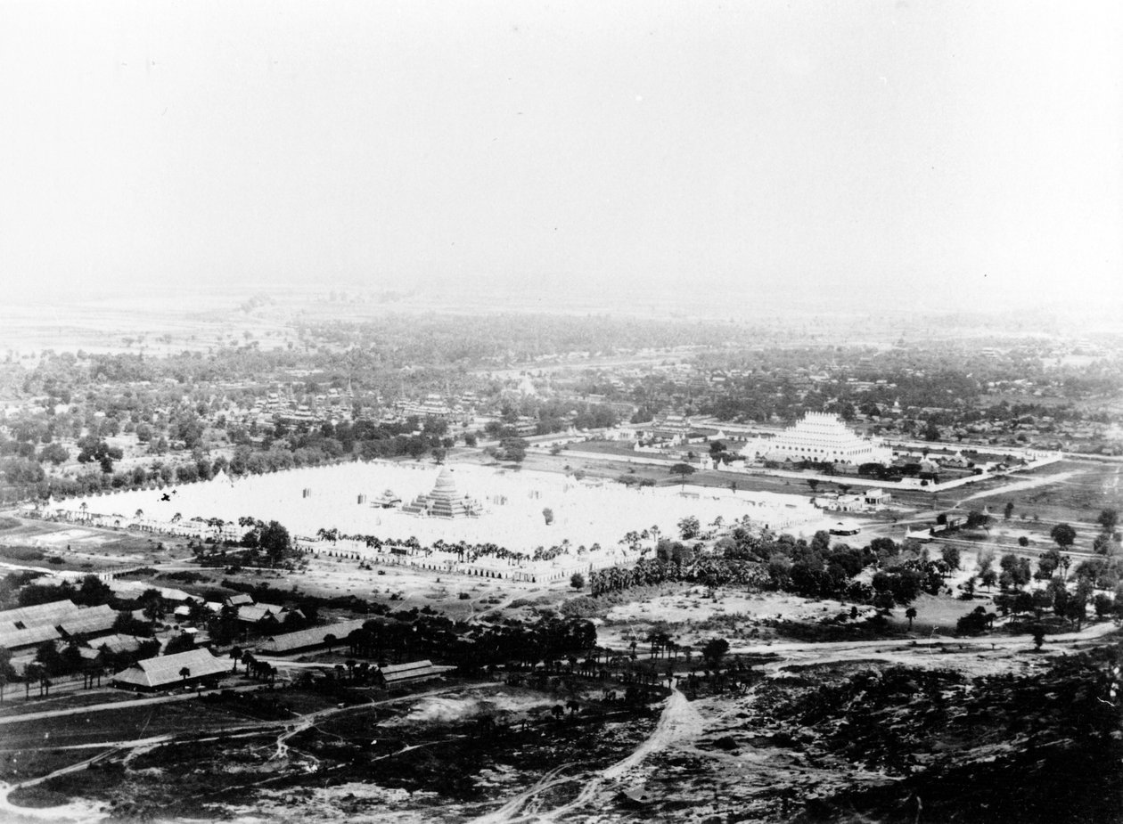 Blick vom Mandalay Hill, Burma 1886 von Willoughby Wallace Hooper