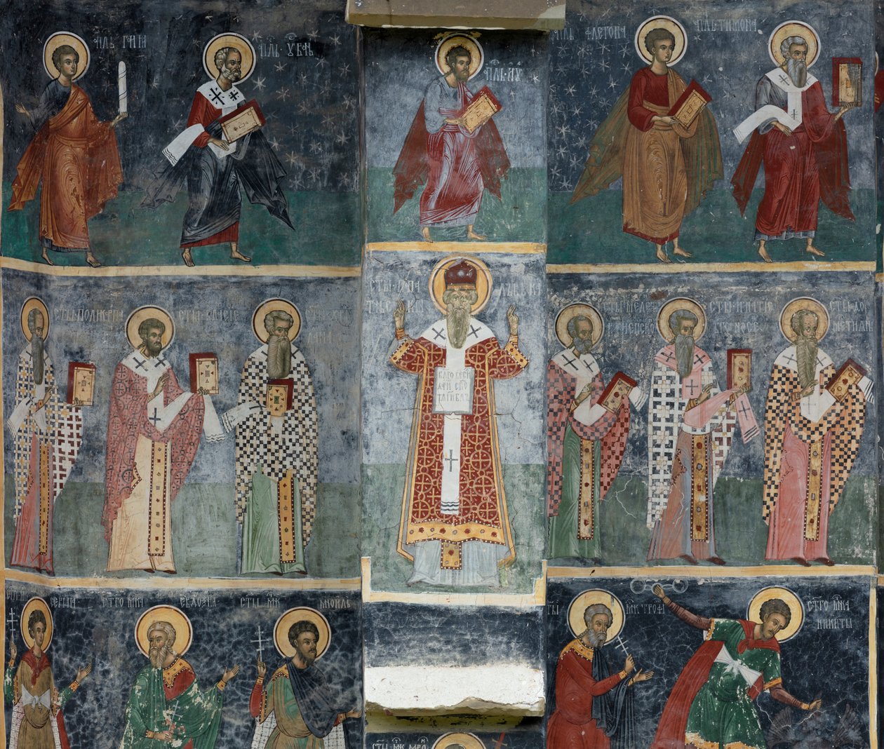 Kloster (manastirea Sucevita). Die Kirche. Außenansicht. Der Chor. Südteil von . .
