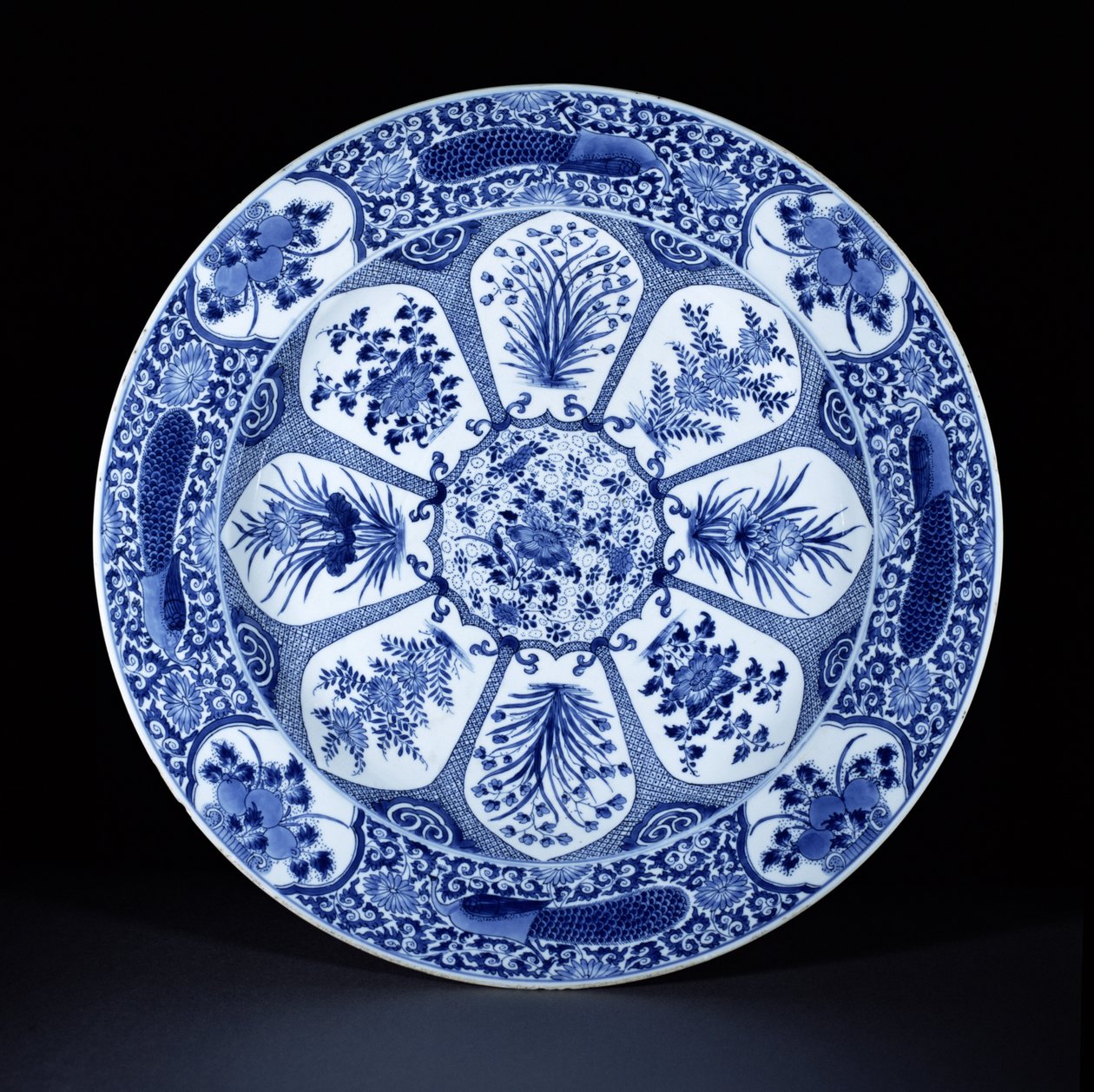 Blau-weißer Teller, Kangxi-Periode, ca. 1700 (Porzellan) von Chinese School