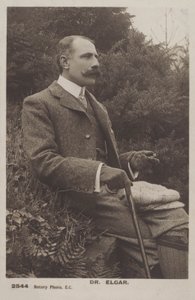 Sir Edward Elgar, englischer Komponist von (after) English photographer