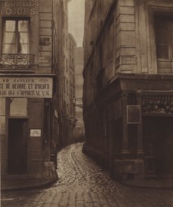Die Rue Tirechape, aufgenommen von der Rue Saint-Honoré, abgerissen für die Rue du Pont-Neuf von (after) French Photographer
