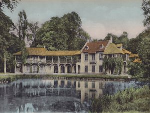 Das Hameau, Haus der Königin (Farbfoto) von (after) French Photographer