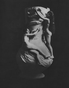 Modelle mit einer Vase