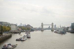 London Bridge über die Themse im Herzen Londons von Albert Mansour