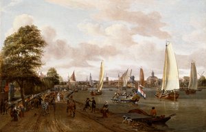 Eine Panoramaaussicht auf Amsterdam mit einer Barke und kleinen Schiffen auf dem Buiten-Amstel