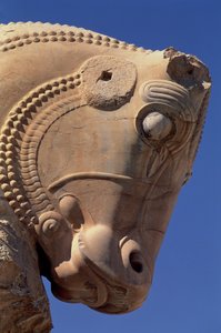 Stierkopf am nördlichen Portikus der Thronhalle von Xerxes von Achaemenid