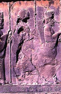 Reihe von Würdenträgern, vom Westeingang zur Hundert-Säulen-Halle (Detail) von Achaemenid