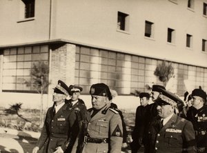 Einweihung der Gebäude des Königlichen Flughafens "Fausto Pesci" in Bologna, erbaut von der Firma Mauro Toschi fu Ulisse, in Anwesenheit des Duce Benito Mussolini, 24.10.1936
