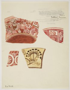 Drei Fragmente roter Keramik mit Designs, darunter eine laufende drachenähnliche Figur in Weiß, und ein Fragment aus beiger Keramik mit Design in Braun von Adela Breton