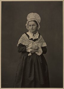 Frau in Lothringer Tracht, ca. 1860er-70er Jahre
