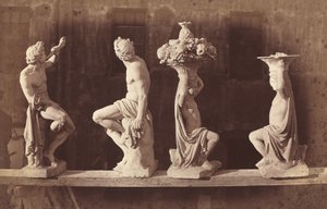 Vier Statuen von Adolphe Terris