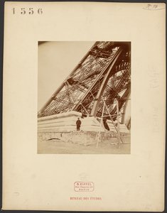 Fundamente, Träger, Arbeiter: Eiffelturm von Albert Fernique