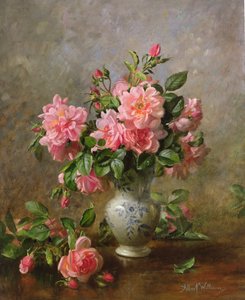 Rosen in einer blau-weißen Vase von Albert Williams