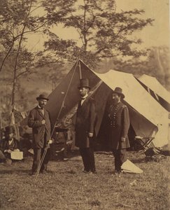 Präsident Abraham Lincoln, Generalmajor John A. McClernand und E. J.