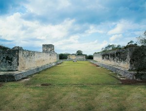 Mexiko, Bundesstaat Yucatan, Chichen Itza, Großer Ballspielplatz