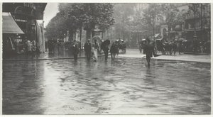 Ein nasser Tag auf dem Boulevard, Paris, 1894, gedruckt 191832