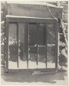 Fenster: Holz, Glas, Schnee von Alfred Stieglitz
