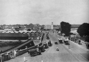 Blick auf das Pettah oder das einheimische Viertel, Colombo, mit dem Khan-Uhrturm, um 1890, 1910 von Alfred William Amandus Plate