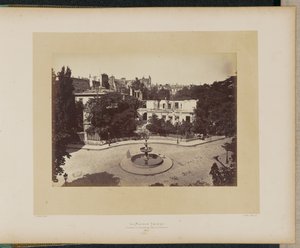 Das Haus Thiers während des Abrisses, unter der Kommune. von Alphonse J. Liébert