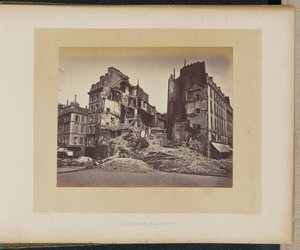 Der Platz der Bastille in Flammen. von Alphonse J. Liébert