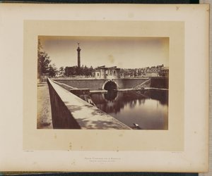 Poste-Caserne de la Bastille. Tunnel und Julisäule. von Alphonse J. Liébert