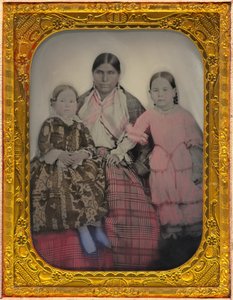 Porträt einer Frau und zwei Mädchen von American 19th Century