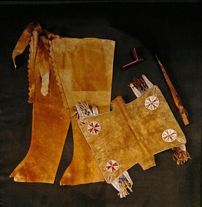 Gamaschen und Leggings (Leder & Perlen)
