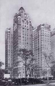 Chicago: Eines der Apartmenthotels von Chicago von American Photographer (after)