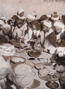 Arabische Dorfbewohner beim Essen, Palästina von American Photographer