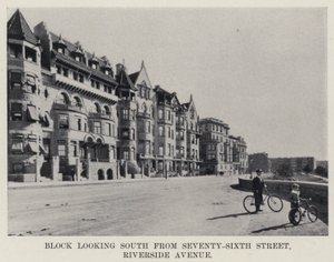 Block, Blick nach Süden von der Seventy-Sixth Street, Riverside Avenue von American Photographer