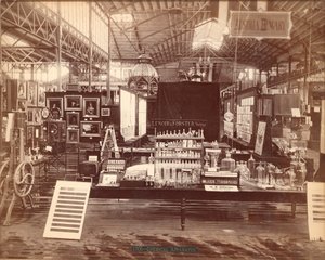Lenoir & Forsters Ausstellung, Hauptgebäude, Centennial International Exhibition, Philadelphia, 1876