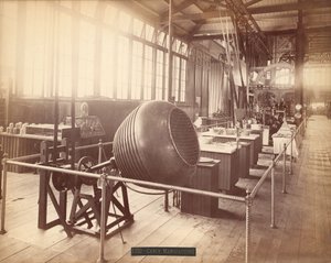 Ausstellung von Stephen F. Whitman & Sons in der Maschinenhalle der Centennial Exposition, Philadelphia von American Photographer