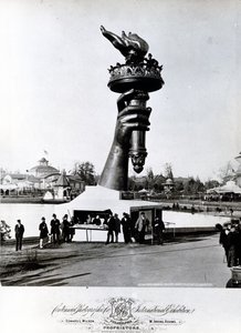 Die Hand und Fackel der Freiheitsstatue, 1876