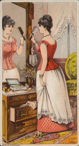 Dame schaut in Spiegel in Unterwäsche von American School