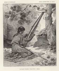 Navajo-Frau beim Weben eines Gürtels von American School