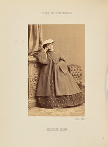 Madeleine Brohan von Andre Adolphe Eugene Disderi