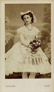 Porträt der Balletttänzerin Marfa Muravyeva 1838-1879, 1863