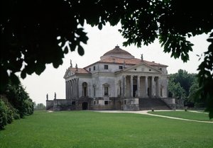 Ansicht der Villa Almerico-Capra, bekannt als La Rotonda, von Andrea Palladio von Andrea and Scamozzi Vincenzo Palladio
