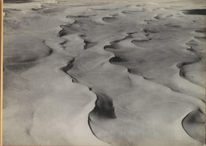 Wüstenlandschaft, vermutlich im Nahen Osten