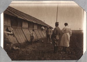 Erster Weltkrieg 1914-1918: Suche nach Köpfen an den Rändern, Lager von Couville im Ärmelkanal, Niedernormandie, Frankreich. Anonyme Fotografie Mai 1917. Private Sammlung, Stella.