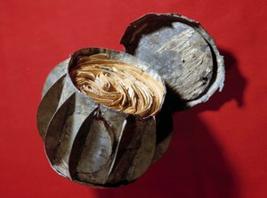 Les Boules de Moulins: Zinkkugeln, die während der Belagerung von Paris 1870 zum Postversand verwendet wurden. Sie wurden in die Seine geworfen und von den Bewohnern geborgen