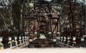 Paris: Blick auf den Fontaine Medicis in den Gärten von Luxemburg. Fotografie von 1920 in „Artistic Album“ der Stadt Paris. Private Sammlung. von Anonymous Anonymous